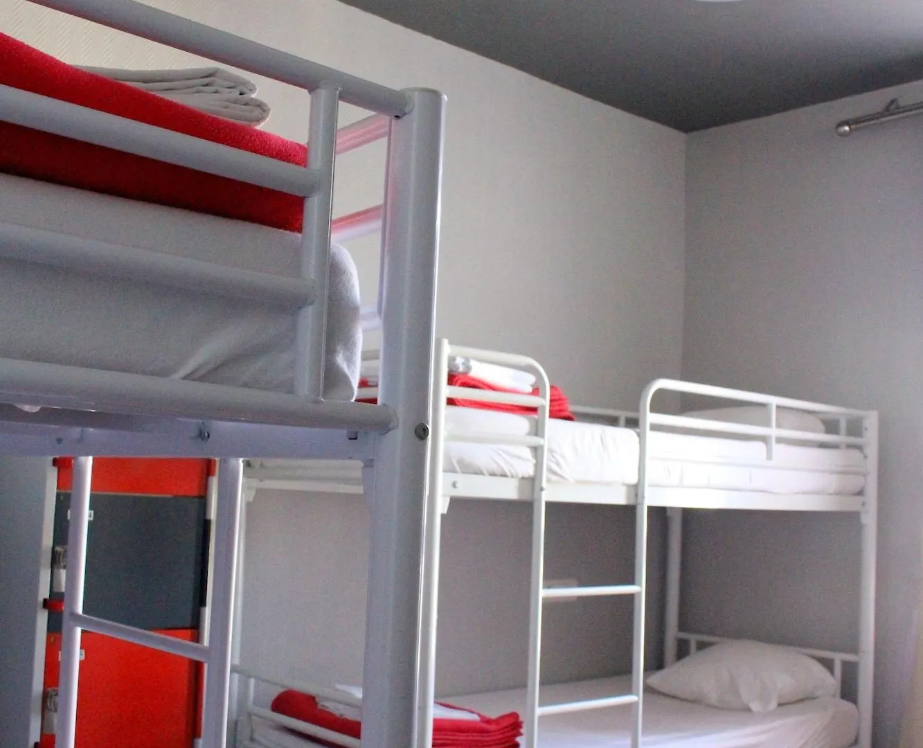 Hostal Arty Porte De Versailles By River *