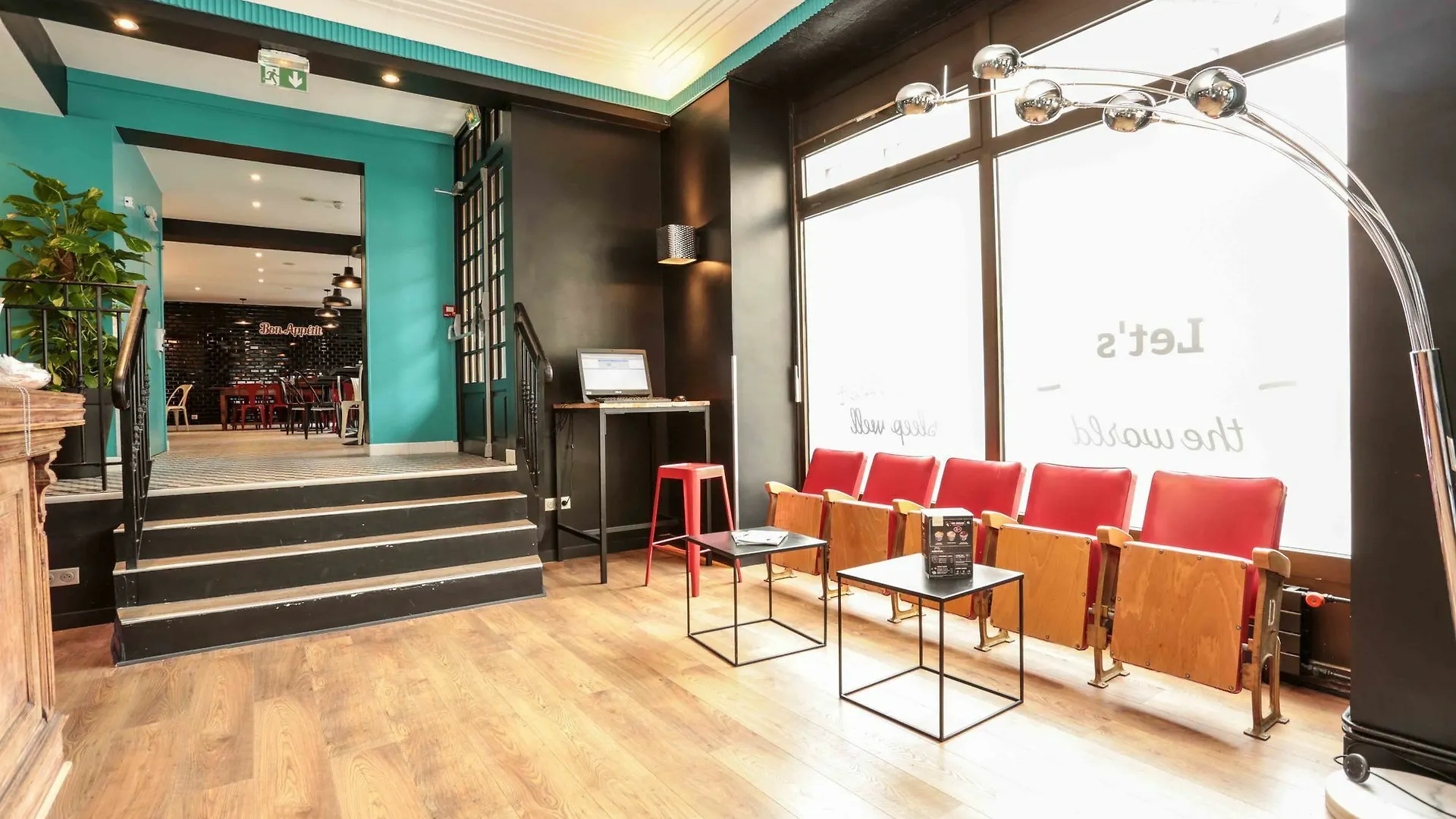 Hostel Arty Porte De Versailles By River Paris